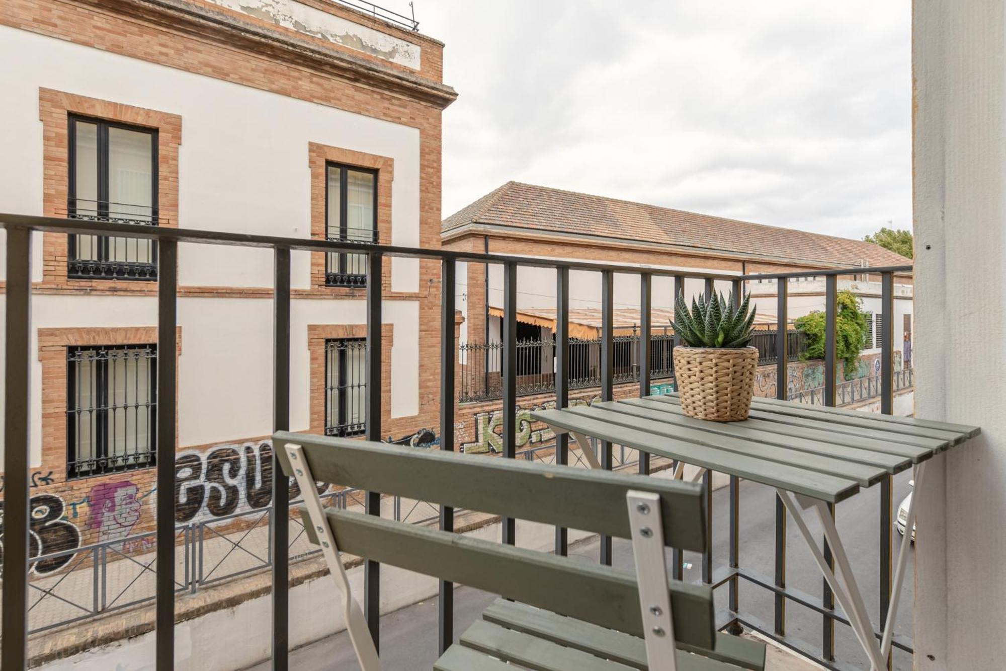 Isg Apartments Becquer Free Parking Inside The Building Sevilha Exterior foto