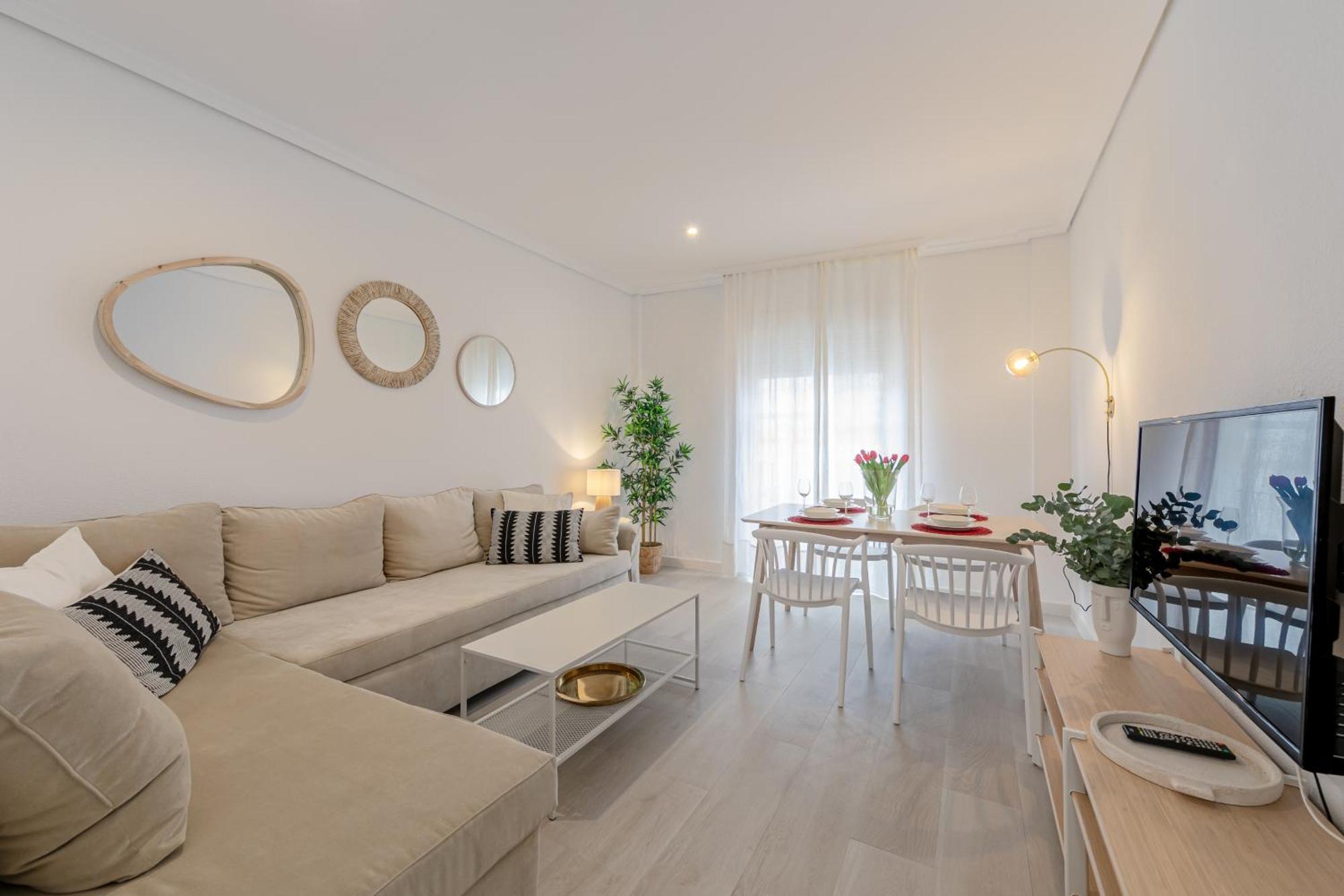 Isg Apartments Becquer Free Parking Inside The Building Sevilha Exterior foto